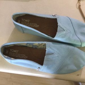 Toms shoes